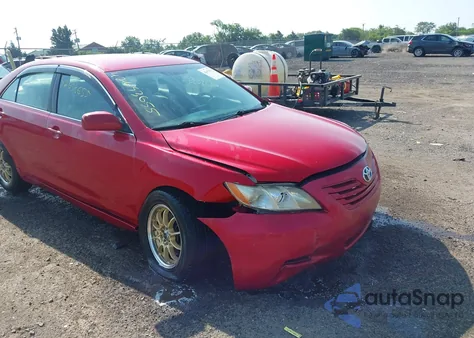 2007 Toyota Camry Le V6 z USA, uszkodzony, nr VIN 4T1BK46K47U035478